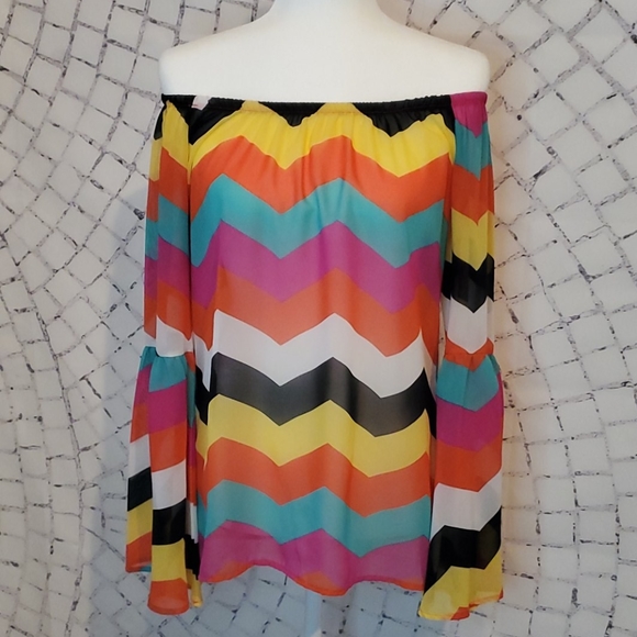 Tops - Off Shoulder Sexy Top M L
